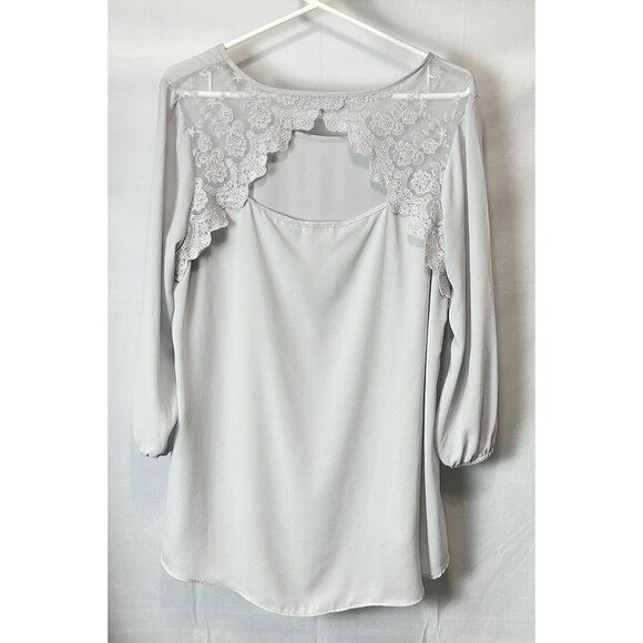 Charming Charlie Womens L Gray Embroidered Laced Open Back Top - Picture 8 of 9
